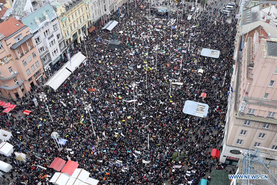 CROATIA-ZAGREB-TEACHERS-PROTEST