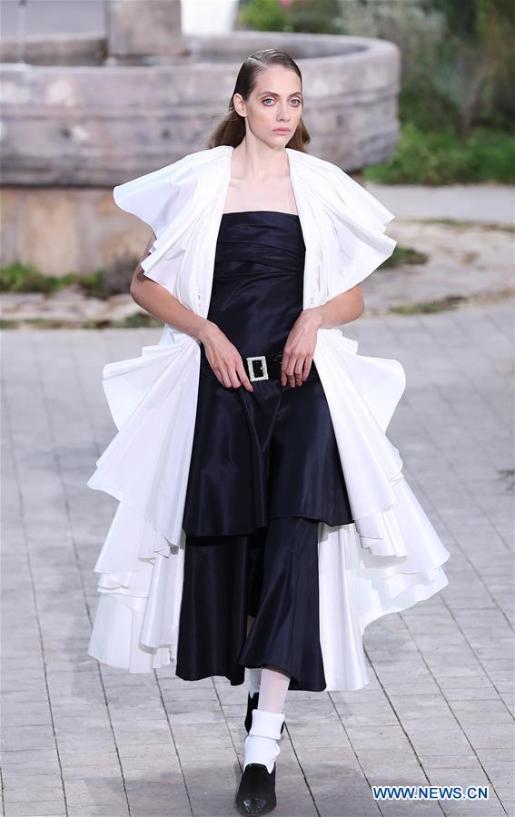 FRANCE-PARIS-FASHION WEEK-CHANEL-HAUTE COUTURE