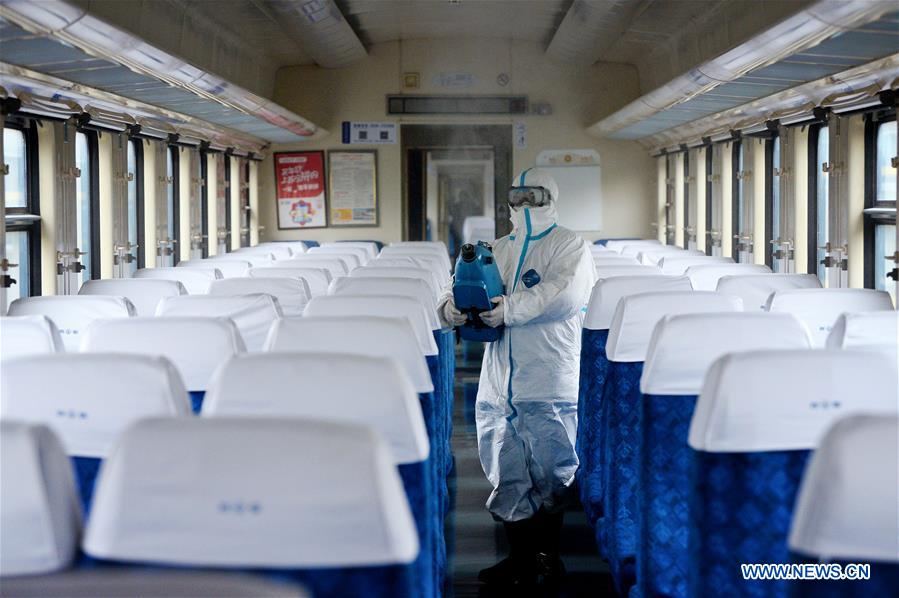 CHINA-SHAANXI-CORONAVIRUS-PREVENTION AND CONTROL-TRAINS-DISINFECTION (CN)
