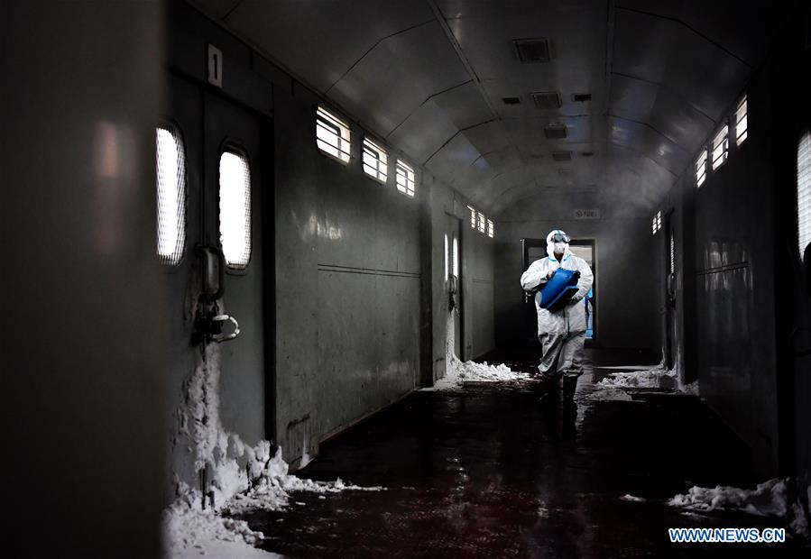 CHINA-SHAANXI-CORONAVIRUS-PREVENTION AND CONTROL-TRAINS-DISINFECTION (CN)
