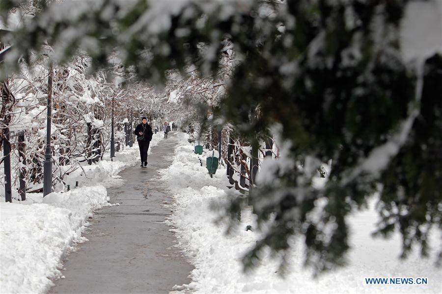 ROMANIA-BUCHAREST-SNOW