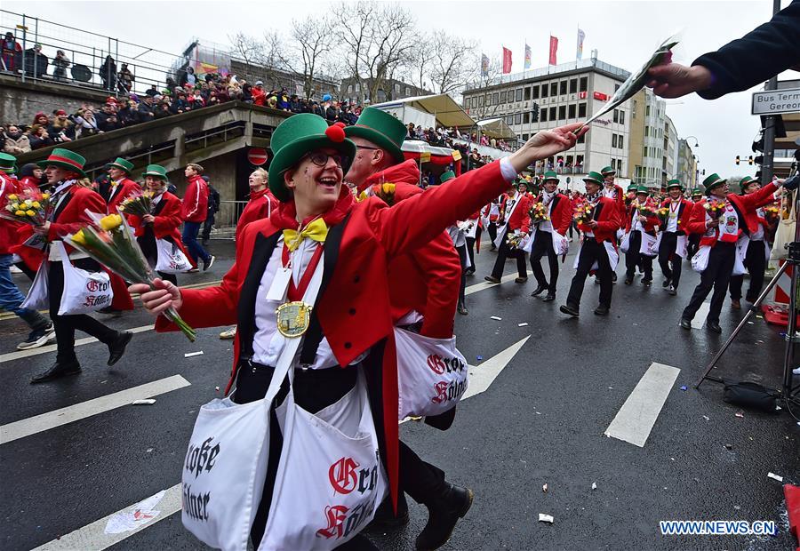 GERMANY-COLOGNE-CARNIVAL-ROSE MONDAY PARADE
