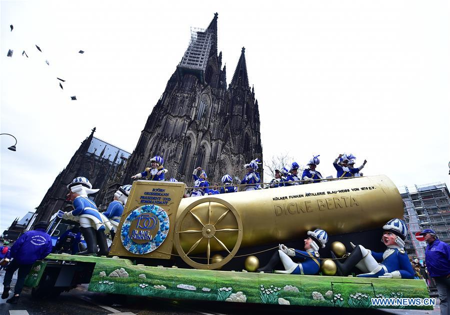 GERMANY-COLOGNE-CARNIVAL-ROSE MONDAY PARADE