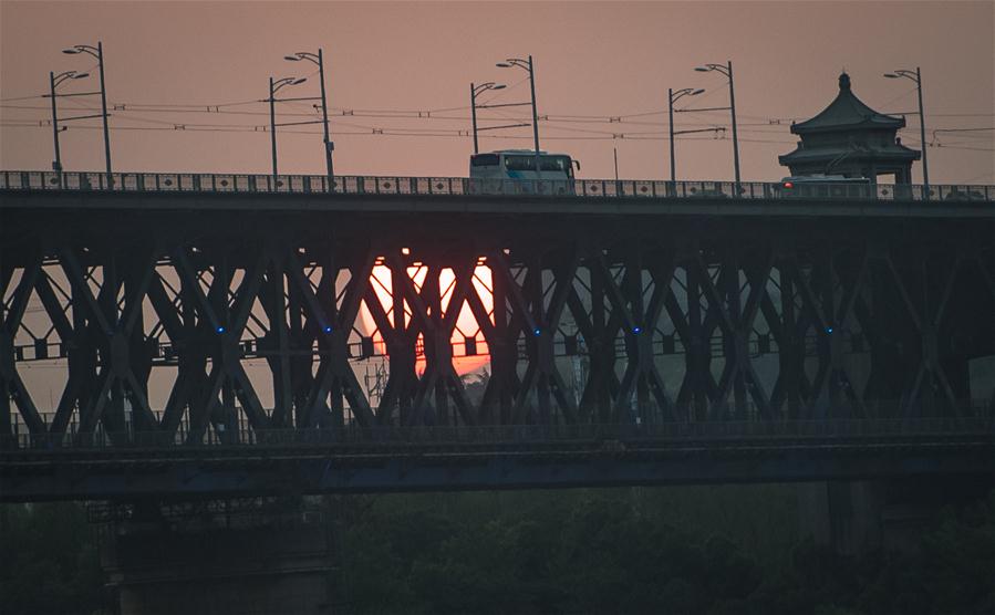 CHINA-WUHAN-LIFE-RESUMPTION (CN)