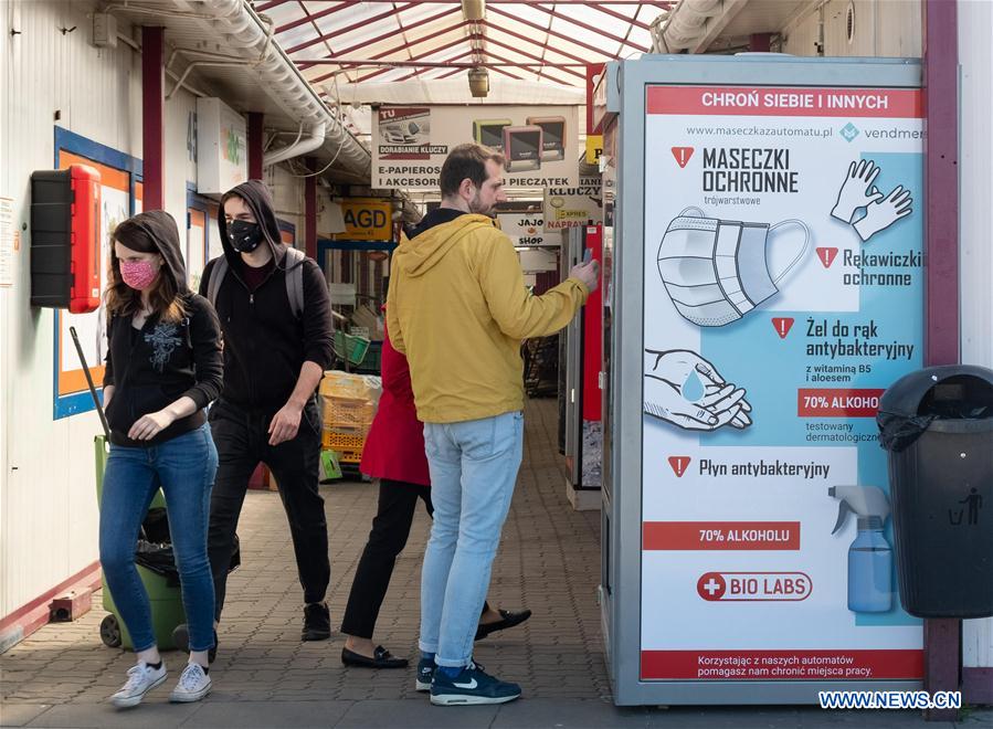 POLAND-WARSAW-COVID-19-VENDING MACHINE