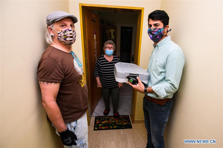 GERMANY-ROSENHEIM-COVID-19-FREE MEALS