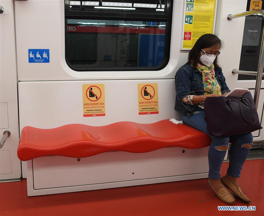 ITALY-ROME-COVID-19-SOCIAL DISTANCING