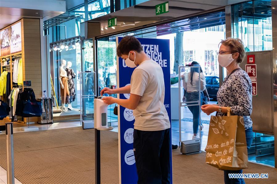 GERMANY-BERLIN-COVID-19-SHOPPING