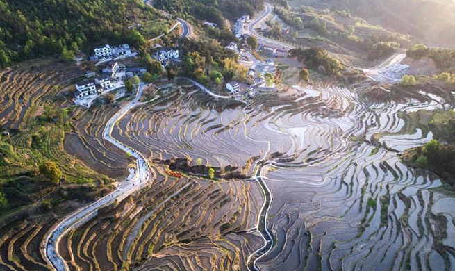 Huanggang in C China's Hubei develops rural tourism for poverty relief