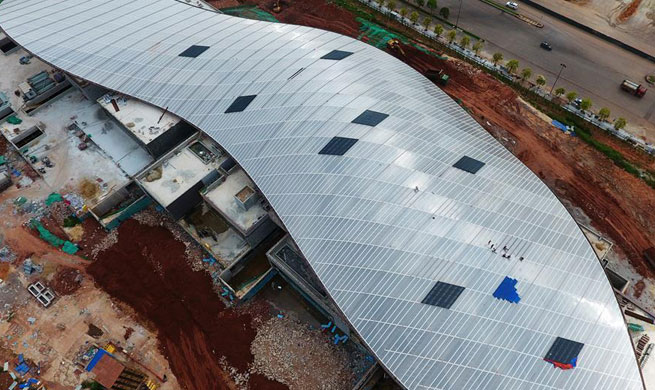 Pavilion of 12th China Int'l Garden Expo under construction in Guangxi