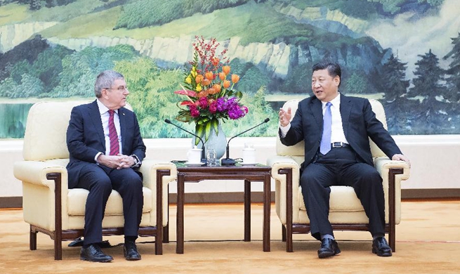Chinese President Xi Jinping meets IOC President Bach