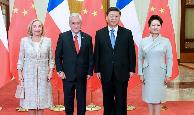 Chinese, Chilean presidents hold talks