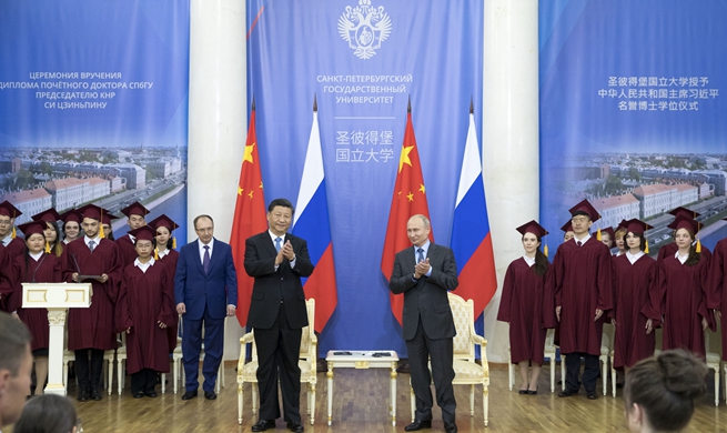 Chinese president receives honorary doctorate from Russian university