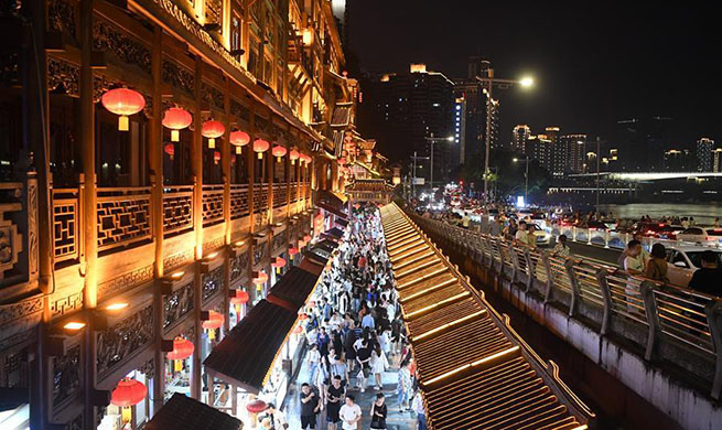 Nighttime economy enriches citizens' consumption choices, attracts visitors in Chongqing