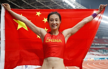 China's Li Ling wins gold of women's pole vault at Asian Games