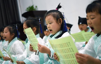 Children learn traditional Chinese culture in Jiangxi