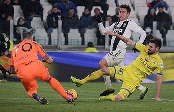 Serie A: FC Juventus beats Chievo Verona 3-0