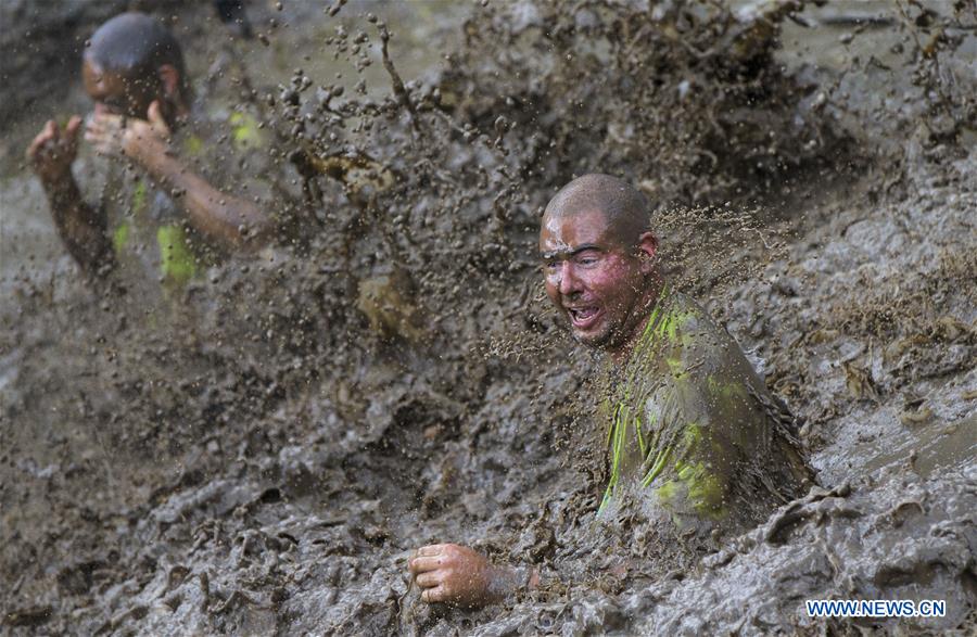 (SP)CANADA-TORONTO-MUD HERO-OBSTACLE RUN