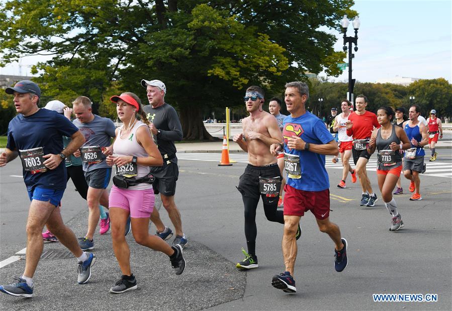 U.S.-WASHINGTON D.C.-MARINE CORPS MARATHON