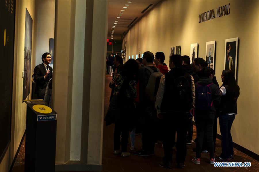 UN-TOUR GUIDE-OLIVER MARSH