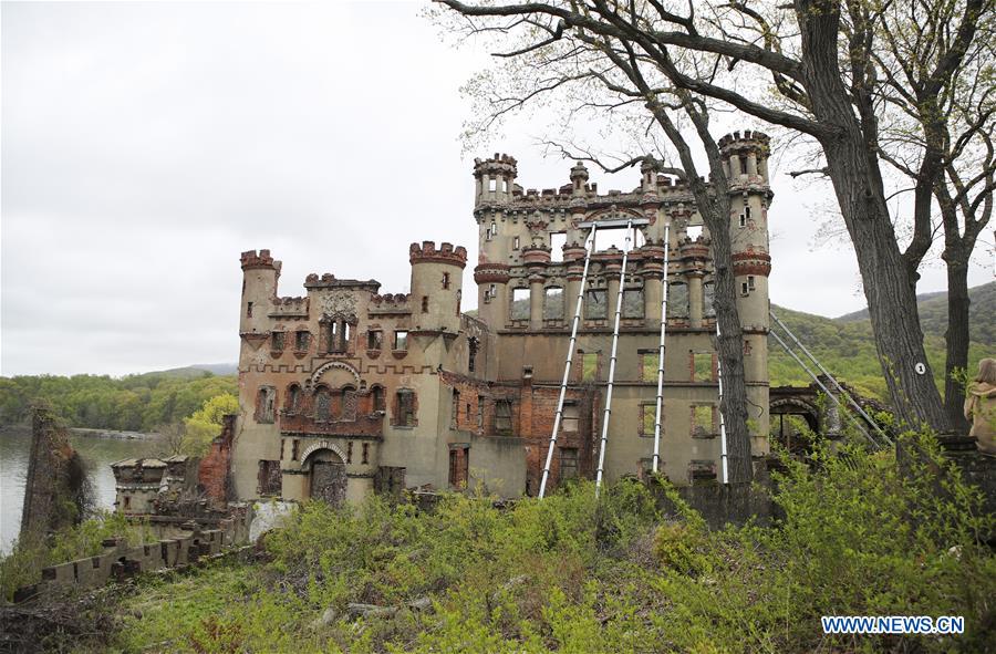U.S.-NEW YORK-HUDSON RIVER-POLLEPEL ISLAND-TOURIST ATTRACTION
