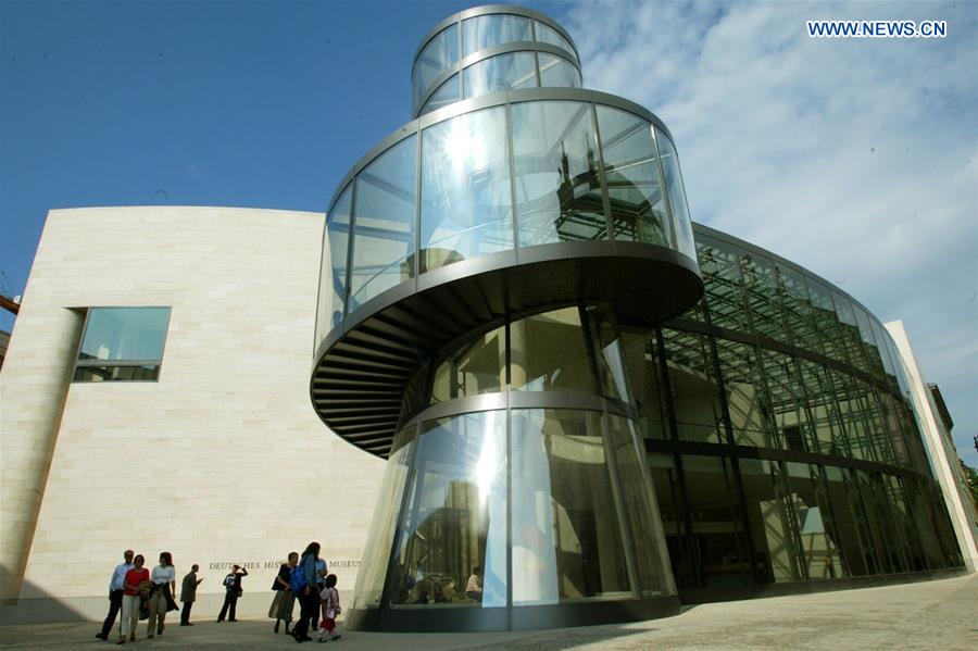 U.S.-CHINESE AMERICAN ARCHITECT-PASSING AWAY