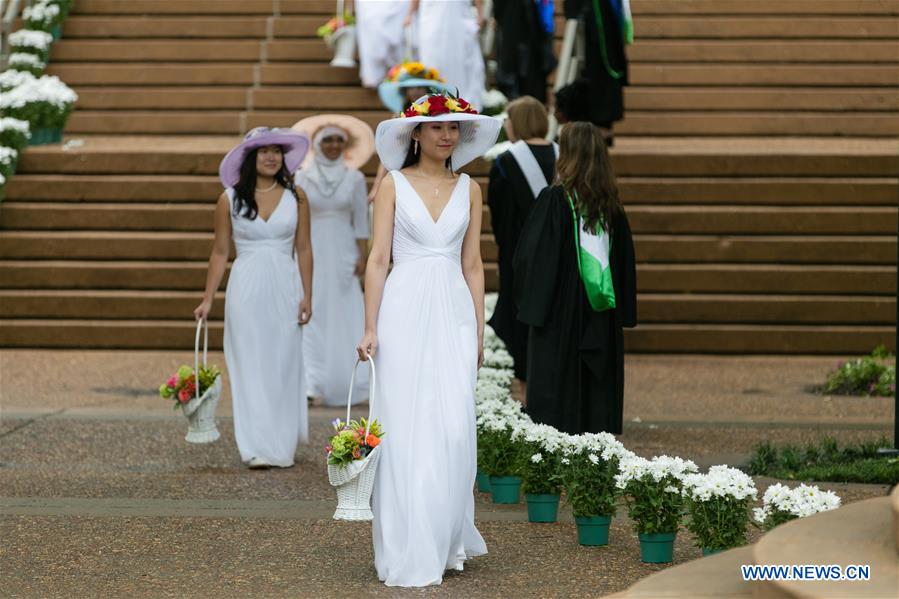 U.S.-DALLAS-COMMENCEMENT CEREMONY