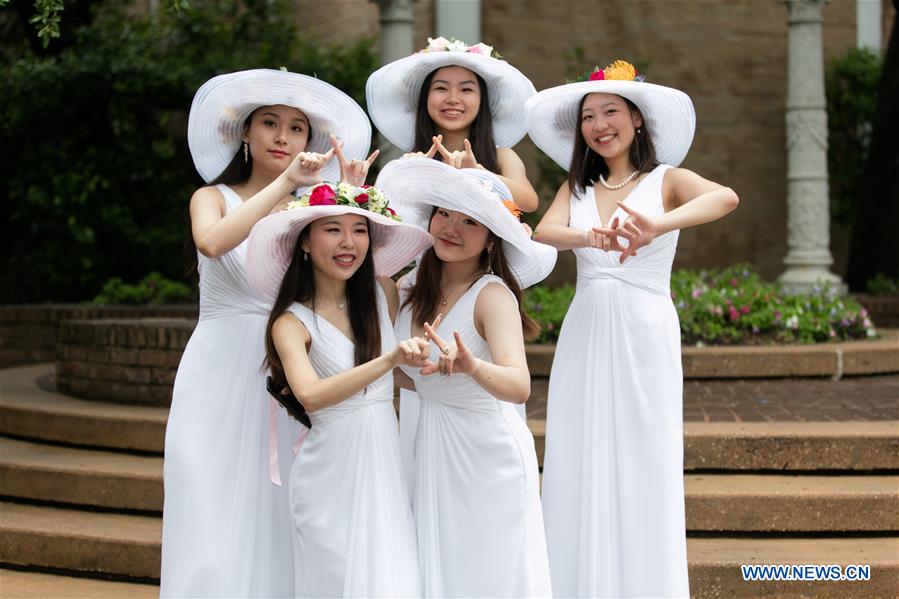 U.S.-DALLAS-COMMENCEMENT CEREMONY