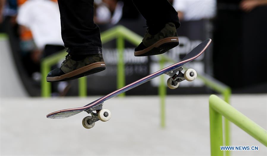 (SP)U.S.-LOS ANGELES-SKATEBOARD-DEW TOUR