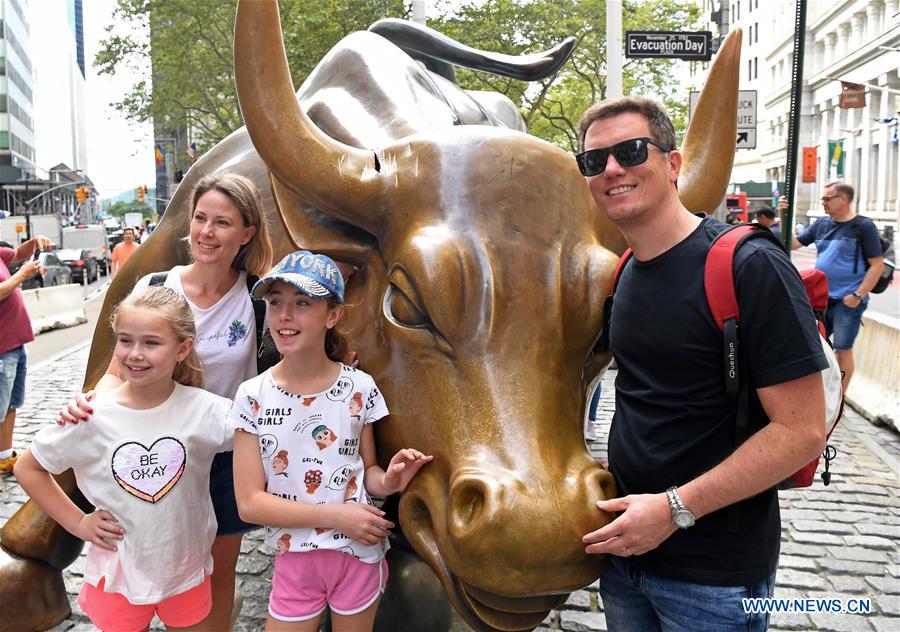 U.S.-NEW YORK-CHARGING BULL-DAMAGE