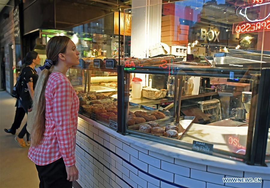 U.S.-NEW YORK-DESSERT-DONUT 
