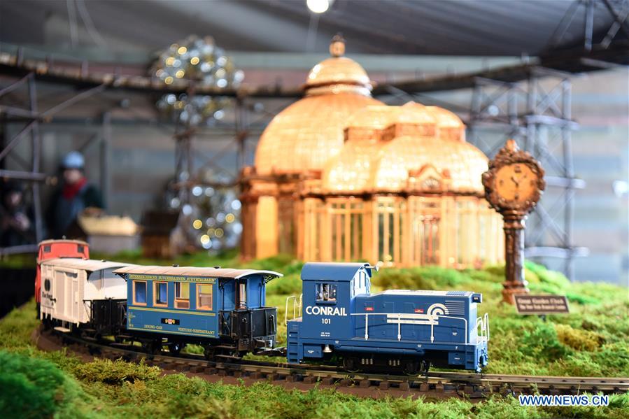 U.S.-NEW YORK-HOLIDAY TRAIN SHOW