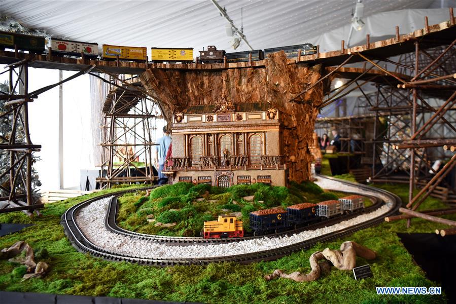 U.S.-NEW YORK-HOLIDAY TRAIN SHOW