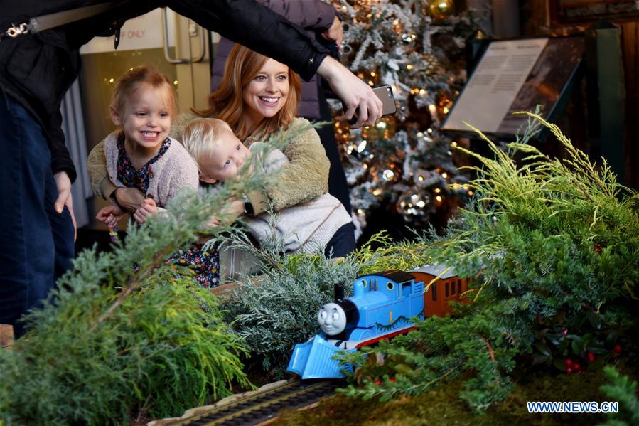 U.S.-NEW YORK-HOLIDAY TRAIN SHOW