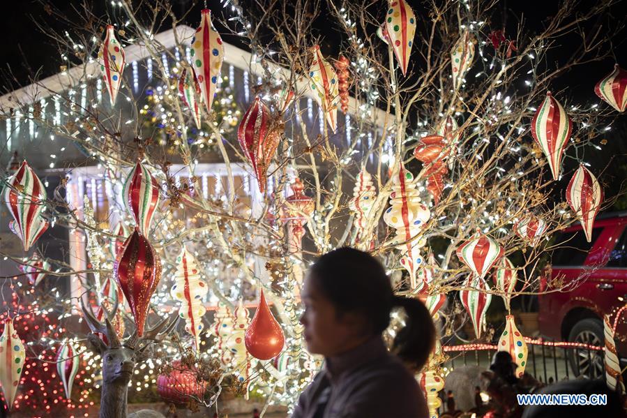 U.S.-SAN FRANCISCO-CHRISTMAS-DECORATIONS