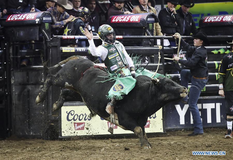 (SP)U.S.-NEW YORK-BULL RIDING