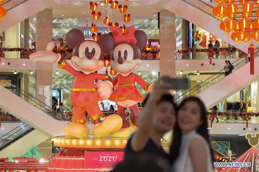 MALAYSIA-KUALA LUMPUR-CHINESE NEW YEAR-DECORATION
