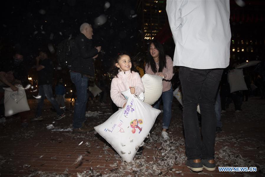 U.S.-SAN FRANCISCO-PILLOW FIGHT
