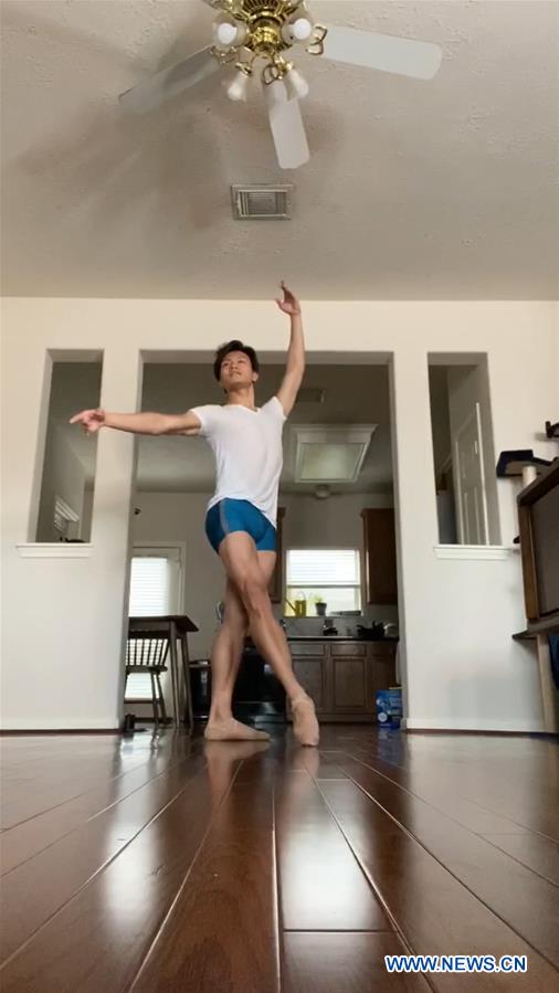 U.S.-TEXAS-HOUSTON-BALLERINO-COVID-19 