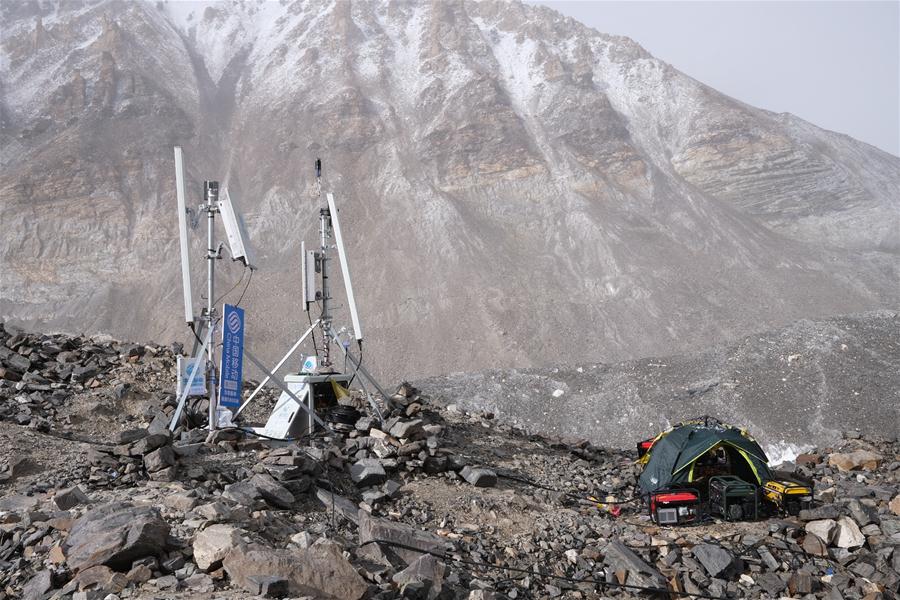 (InTibet)CHINA-TIBET-MOUNT QOMOLANGMA-TRANSITION CAMP (CN)