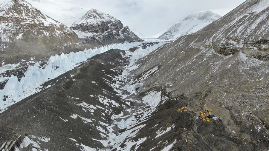 (InTibet)CHINA-TIBET-MOUNT QOMOLANGMA-TRANSITION CAMP (CN)