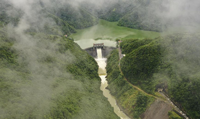 Jinxi Reservoir starts to discharge flood water in Zhejiang