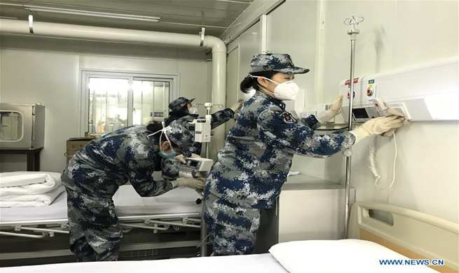 Medical staff make final preparations at Huoshenshan Hospital