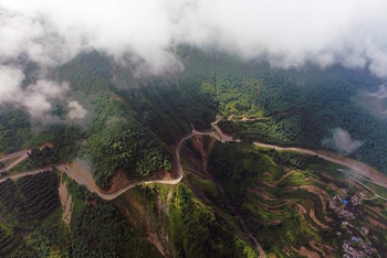 Aerial view of Guniu Mountain in southwest China's Yunnan