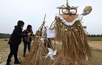 Students compete in E China's straw design contest