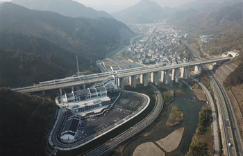Hangzhou-Huangshan railway to be put into operation in east China