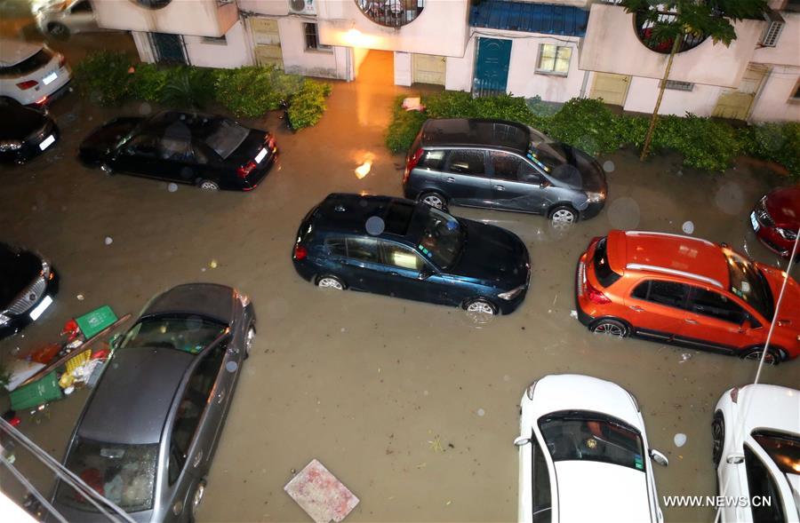 Some areas of Nanning were waterlogged due to a sudden rainstorm starting on Friday night. Some areas of Nanning were waterlogged due to a sudden rainstorm starting on Friday night.