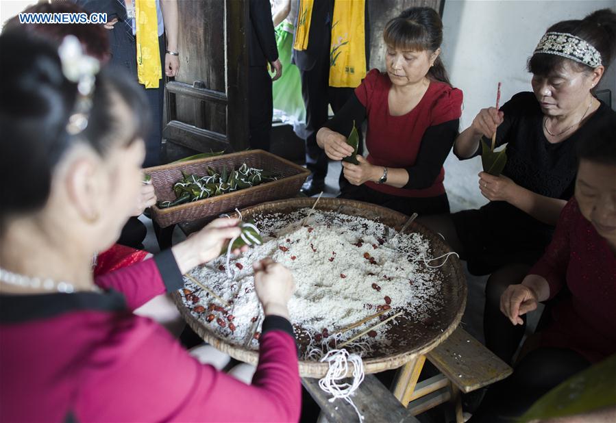 CHINA-YICHANG-DUANWU-DRAGON BOAT FESTIVAL (CN)