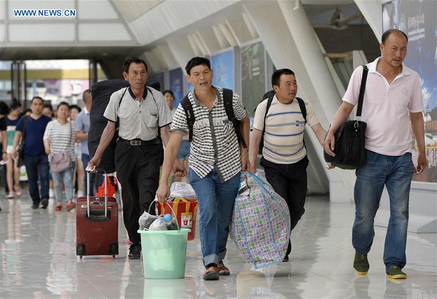 CHINA-YINCHUAN-HOLIDAY-TRAVEL (CN)