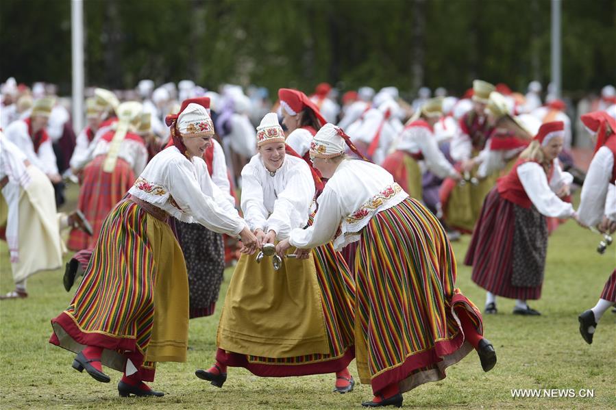 Over 5,000 women from Estonia, Ireland, Norway, England, Luxembourg, Canada, Finland and Lithuania danced together during a women's dance festival on Sunday. 